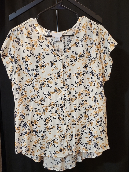 Liz Claiborne Tops - Liz Claiborne Floral Blouse – M/XL – Cream Navy Mustard (NWT)
